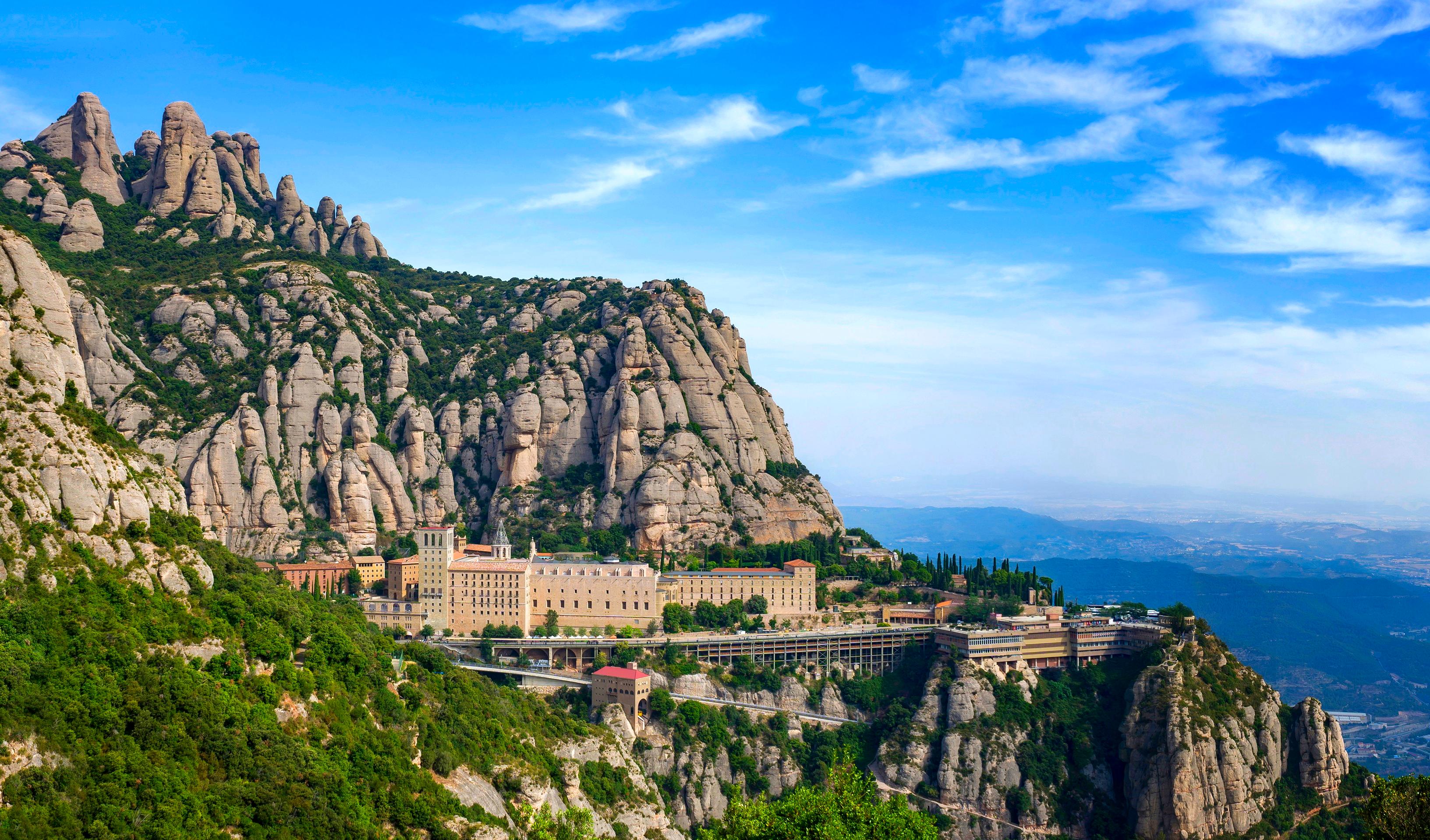 5 Enchanting Ways to Explore Europe - background banner